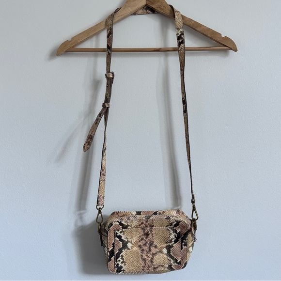 Madewell Transport Snakeskin Camera Bag Crossbody Purse - Picture 2 of 9